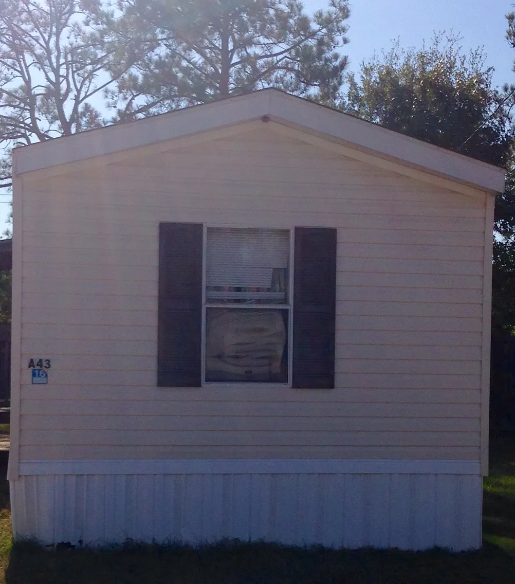 3 bed, 980 sqft, $950 — Photo 2