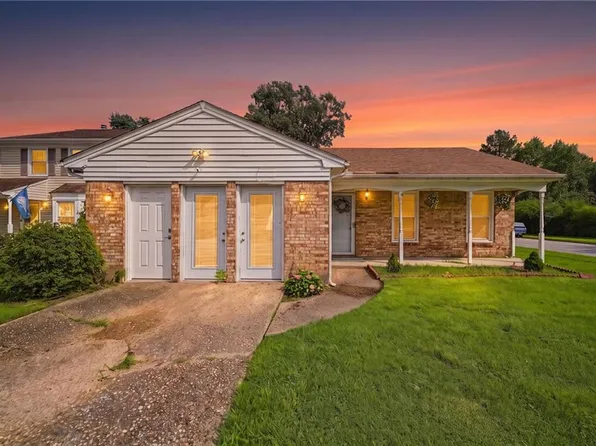 2016 Inverrary Ct, Virginia Beach, VA 23456