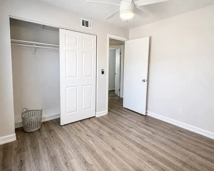 310 S Orleans Ave — Photo 12