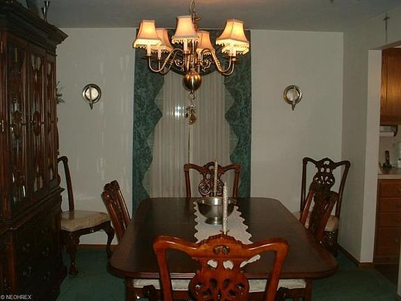 3rd image of 4557 Sheffield Dr