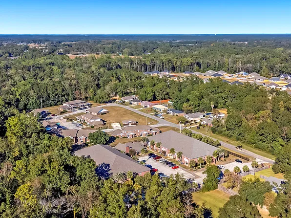 Robertsdale Village Apartments