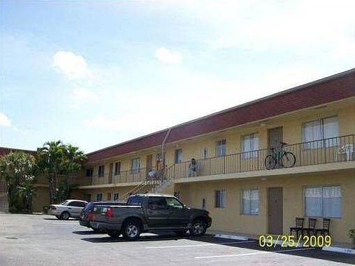 1st image of 1020 Crystal Lake Dr APT 210
