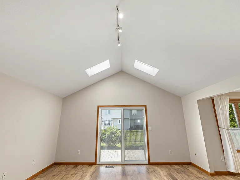 3442 Berkdale Dr — Photo 34
