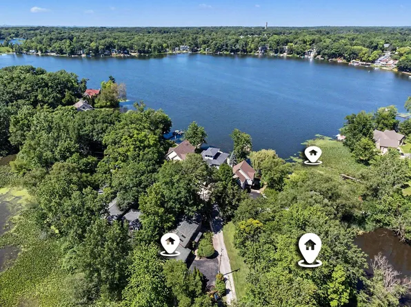 1424 Island Rd, Valparaiso, IN 46383