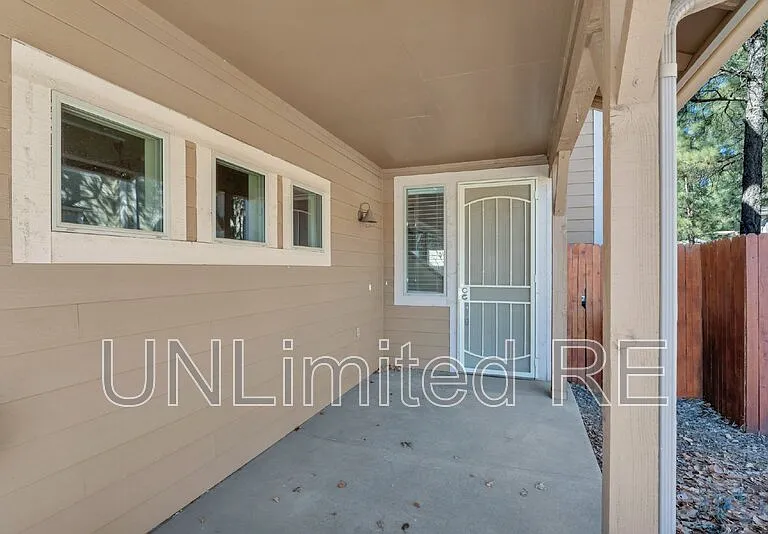 1201 N Warm Springs Trl — Photo 3