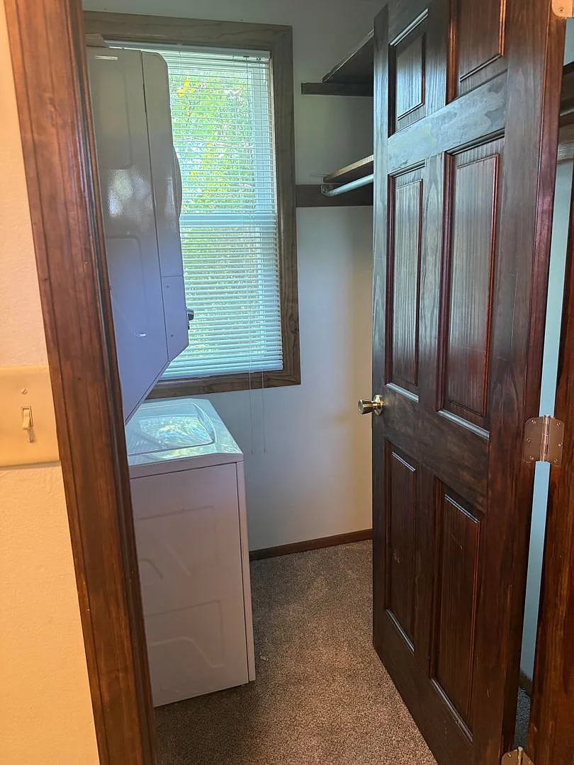 1 bed, $1,000 — Photo 3