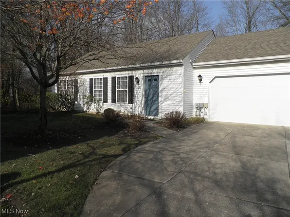 107 Dover Place Ln, Northfield, OH 44067