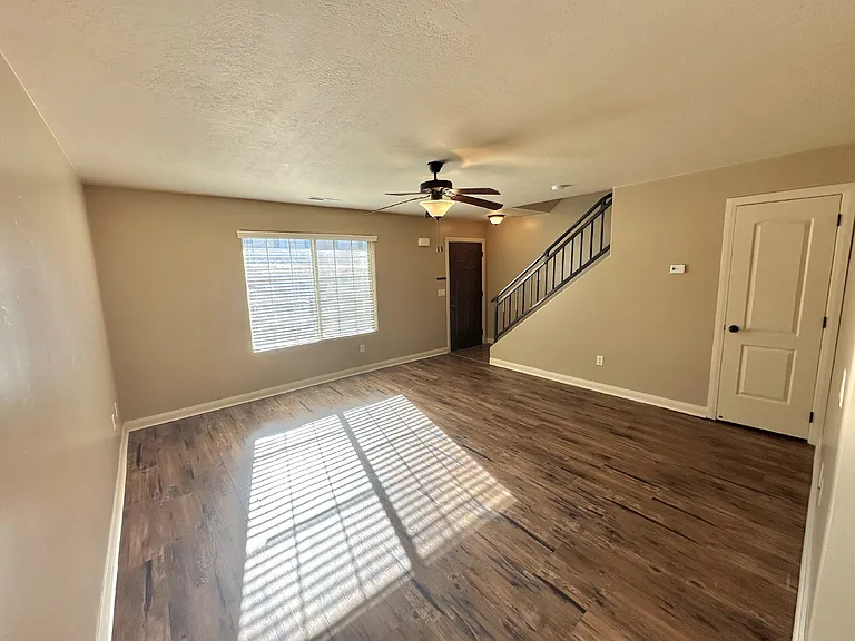 340 W 1425 N #103 — Photo 5