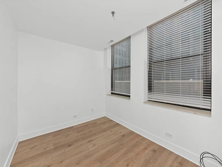 680 S Federal St #506 — Photo 8