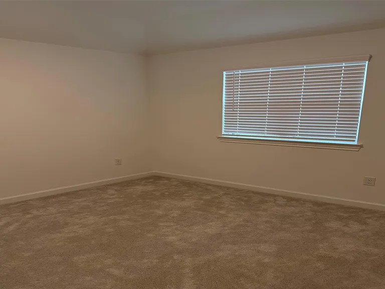 25318 Loch Doon Dr — Photo 22