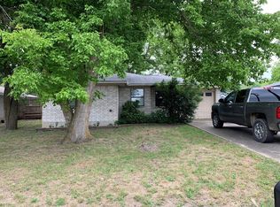 409 Peterson Dr N, Kerrville, TX 78028