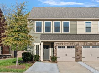 335 Park Meadows Dr, Matthews, NC 28104