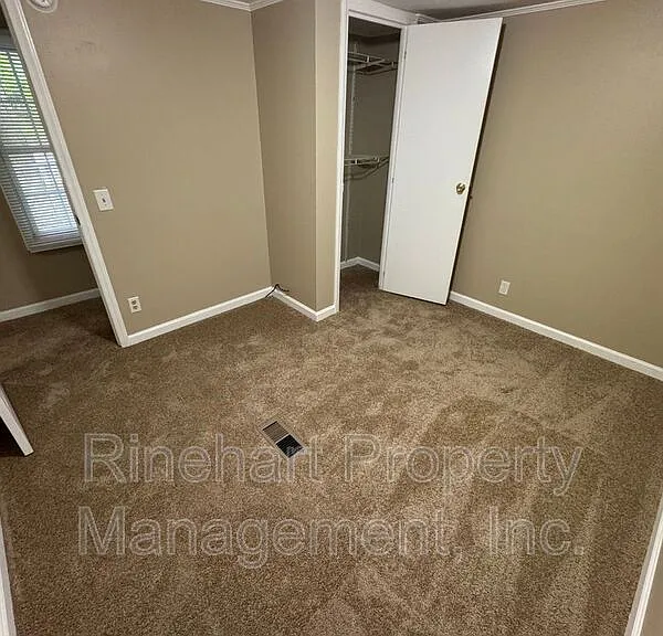 3252 Balkan Dr — Photo 8