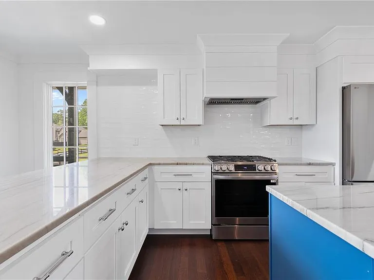 1296 Hilton Dr — Photo 11