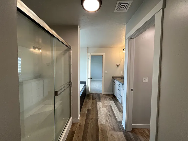 1209 W Davenport St — Photo 23
