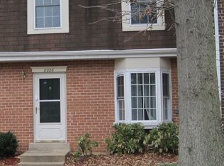 8925 Shamrock Ct, Springfield, VA 22152