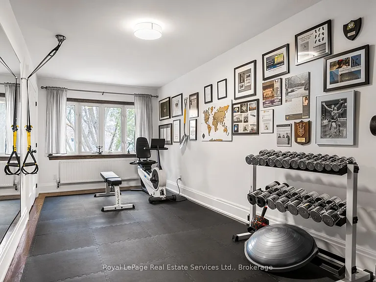 28 Thompson Ave — Photo 29