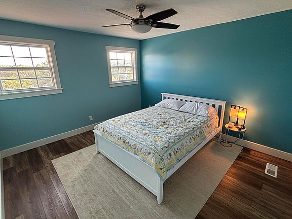 5th image of 907 Sierra Pl APT 56