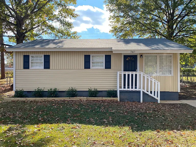 7107 Redwood Dr — Photo 1