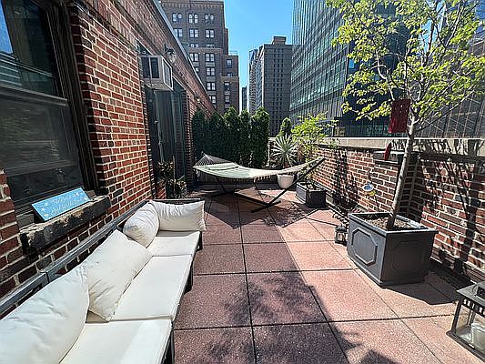 1st image of 162 W 56th St APT 1701