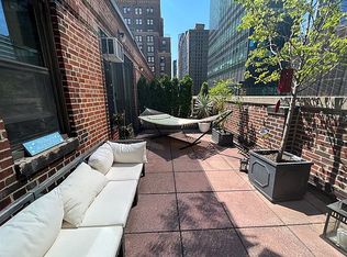 162 W 56th St APT 1701, New York, NY 10019
