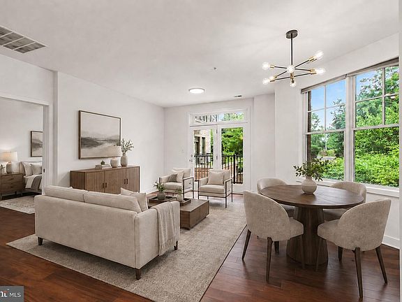 4th image of 181 E Reed Ave APT 201