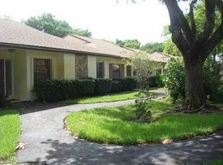 7502 Nova Dr #2, Fort Lauderdale, FL 33317