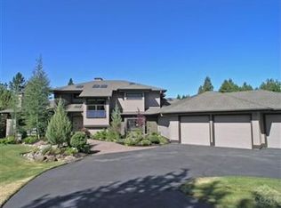 2633 NW Three Sisters Dr, Bend, OR 97703
