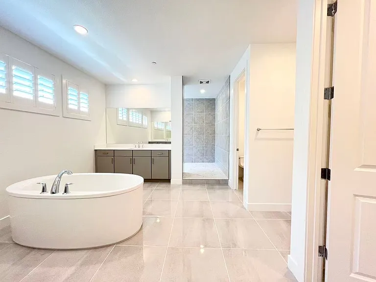 10743 Patina Hills Ct — Photo 35