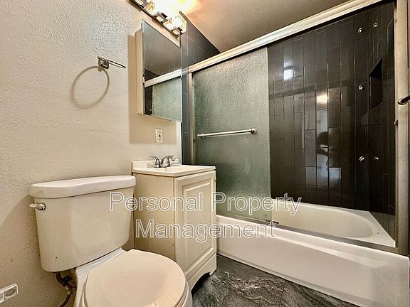 3rd image of 902 NE 86th St