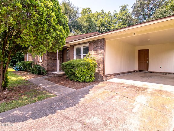 4th image of 131 Elaine Dr