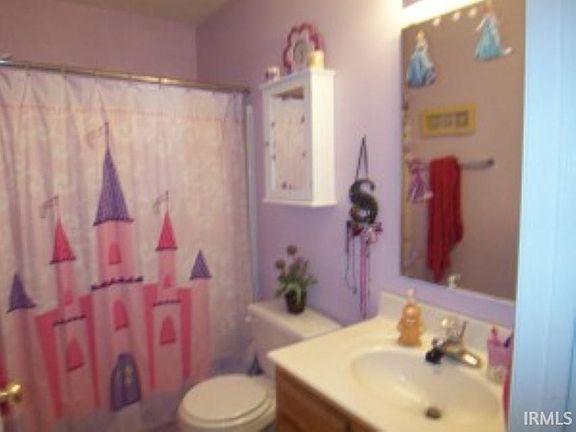3rd image of 307 Duke Ln