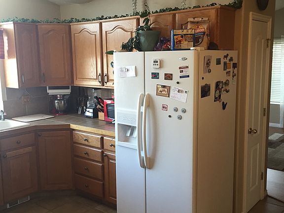 4th image of 611 S 780th St W