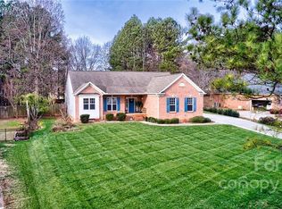199 Sagemore Rd, Mooresville, NC 28117