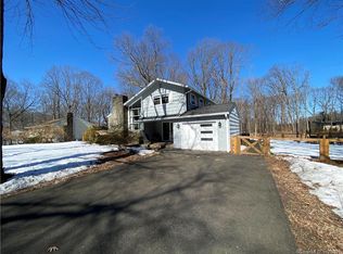 11 Pam Bar Dr, Shelton, CT 06484