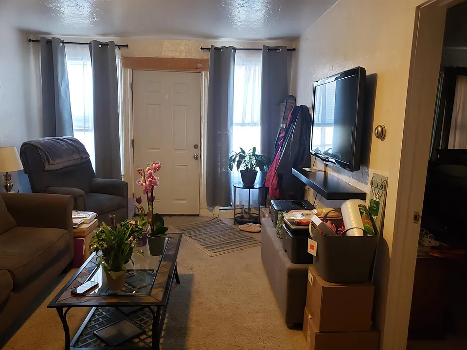 102 Kenberma St #1