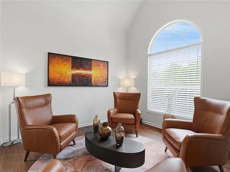 6261 Vinings Vintage Dr — Photo 5