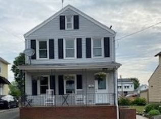 11 Loomis St, Raritan, NJ 08869