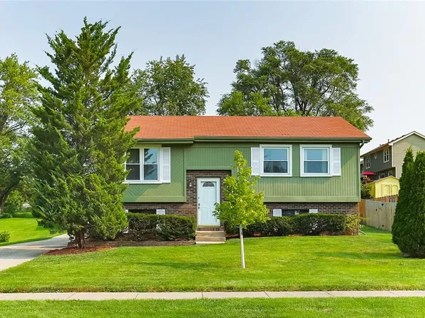 4242 E Euclid Ave, Des Moines, IA 50317