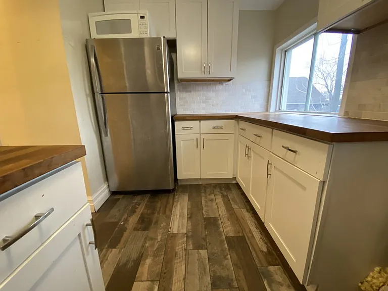 412 Dovercourt Rd #UPPER — Photo 10