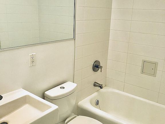 4th image of 400 E 57th St APT 14G
