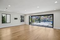 Erie Ln-S1908-008.jpg