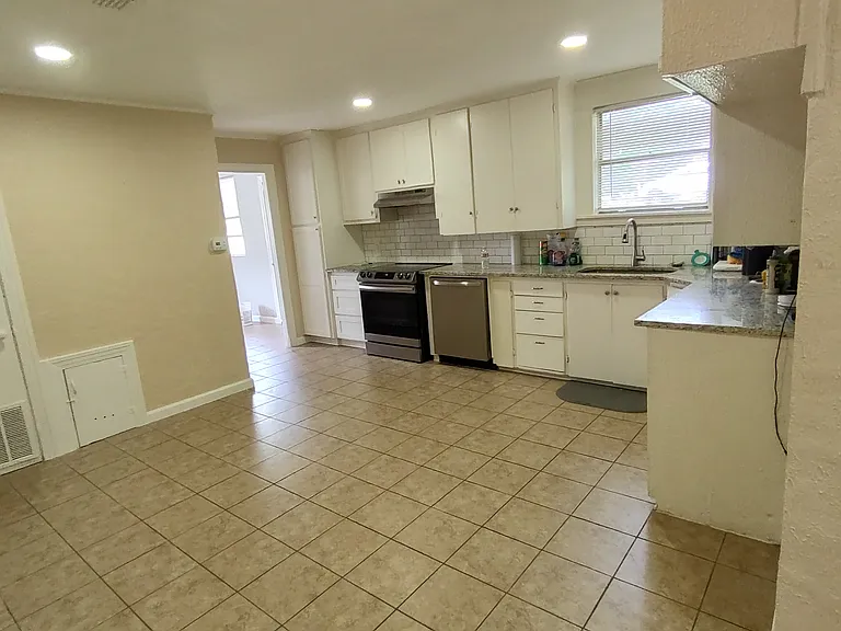 2601 E George Ritchie Rd — Photo 9