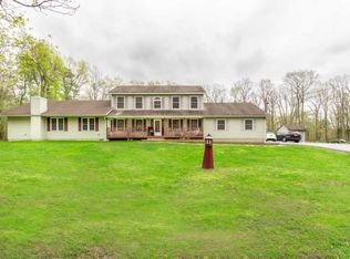108 Oak Ln, Milford, PA 18337
