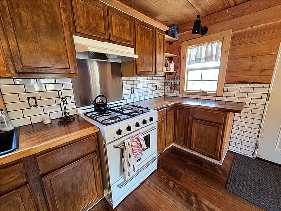 3rd image of 3080 Allen Gulch Rd