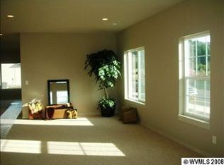 38575 SW Dogwood St, Scio, OR 97374