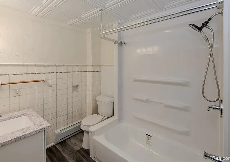 751 Dupont St — Photo 18