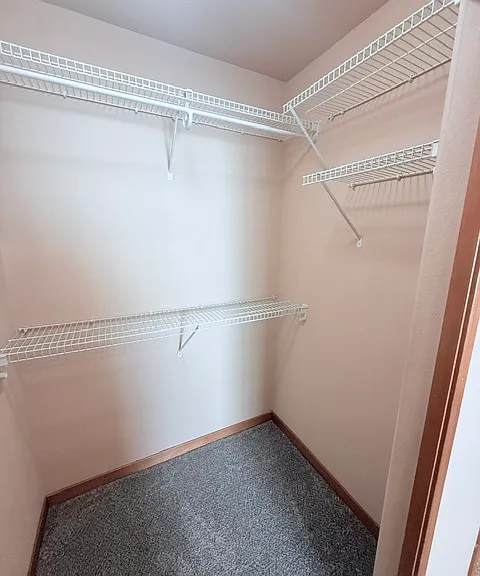 518 NE 85th Cir — Photo 27