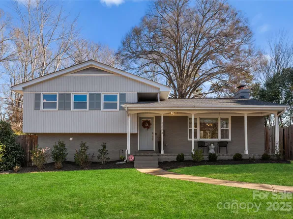 4554 Crestmont Dr, Charlotte, NC 28205