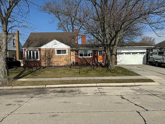 2nd image of 20841 Paloma St